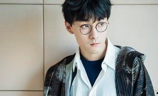 娱乐圈夫妇吃瓜视频,吃瓜视频揭秘甜蜜日常